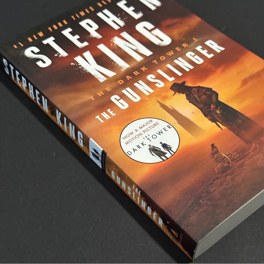 The Gunslinger by Stephen King | Fiction, Western, Horror | Paperback Book - Picture 3 of 10